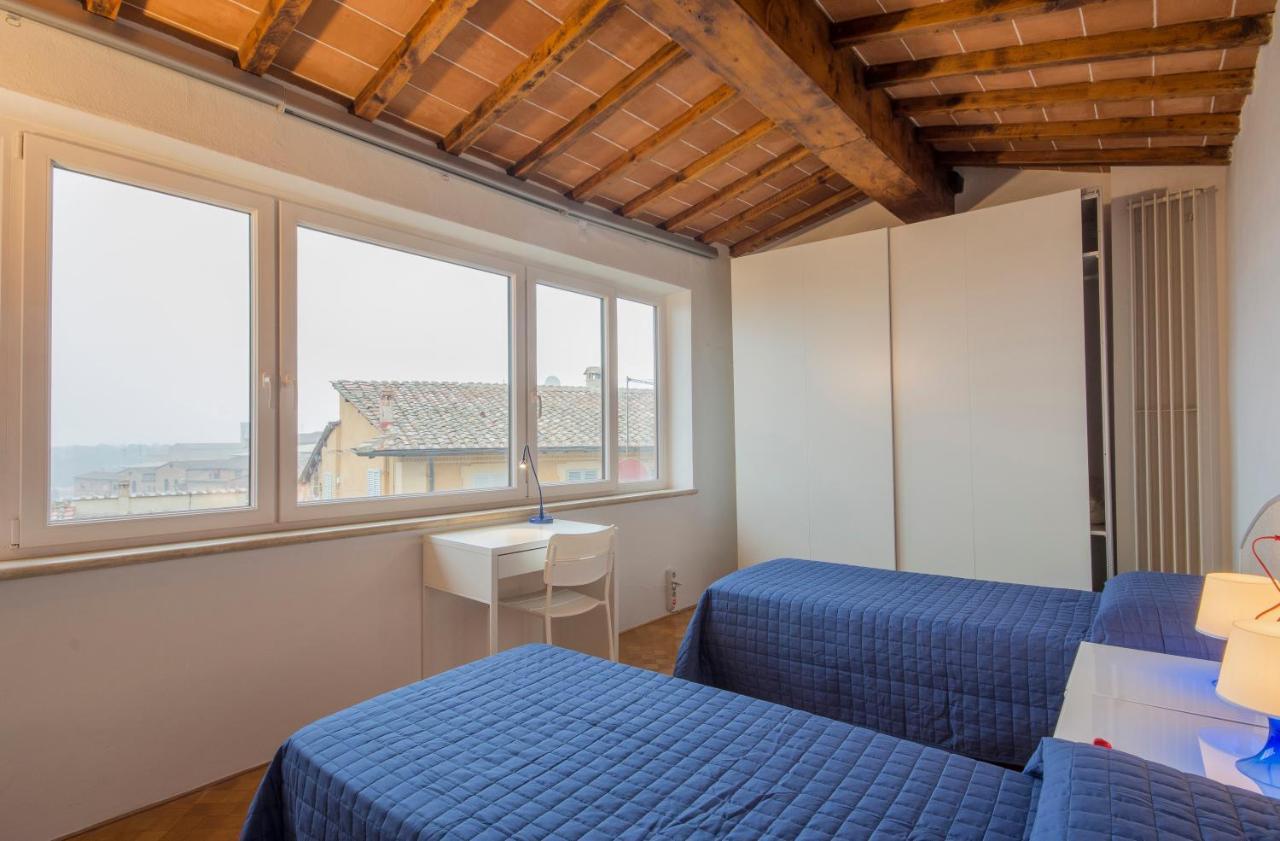Astonish Cathedral View Apartment Siena Bagian luar foto